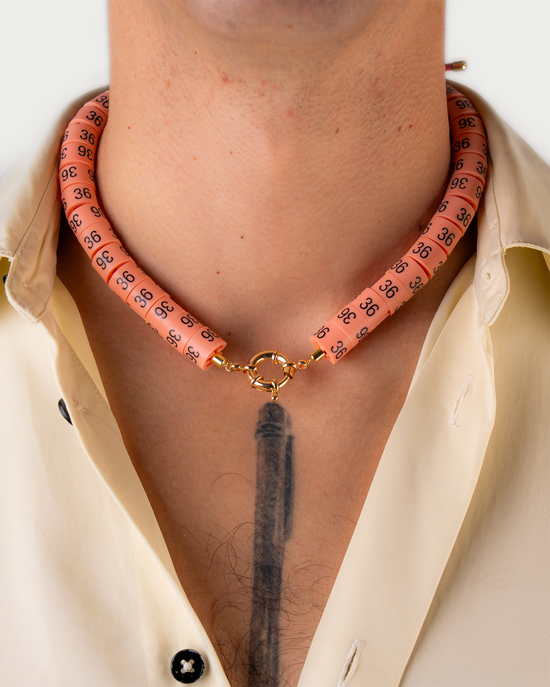 Necklace Ama in colors peach to keep you warm and relaxed 